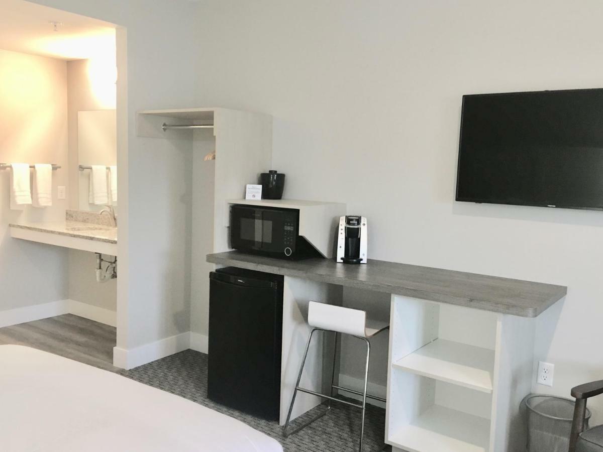 Empire Lakeshore Inn Zewnętrze zdjęcie